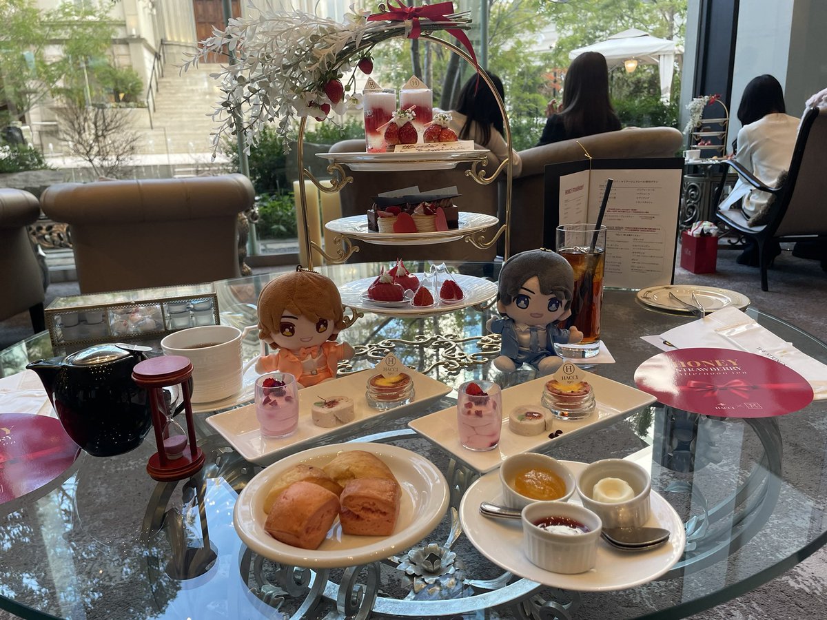 sr___ki___'s tweet photo. いやもう我ながら前代未聞なんだけど浮所お誕生日おめでとうの会2回開催させていただきました🍰

大好きだっっっっ‼️‼️

最高に売れる23歳にしましょう😽

#浮所飛貴誕生祭2025 #浮所飛貴誕生祭 
#浮所飛貴 https://t.co/UOJG1mhAxN