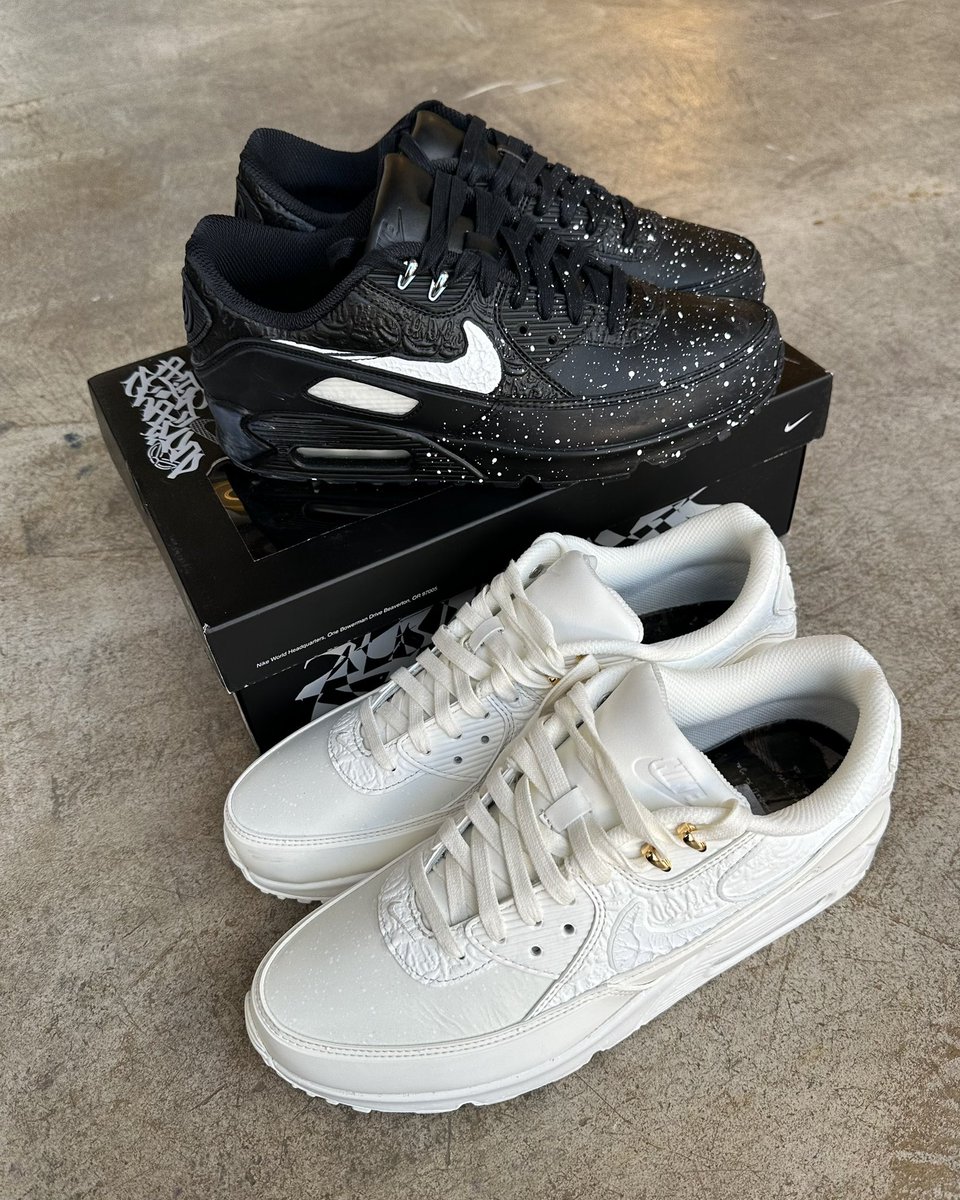 CLINT419's tweet image. SLAWN x NIKE AIRMAX 90.
POP UP THIS SATURDAY 1ST MARCH.
TRUMAN BREWERY, LUNDUN.

GO SLAWN OR GO HOME. 

AMEN.

OK BYE GIVING CLINT HIS PHONE BACK.