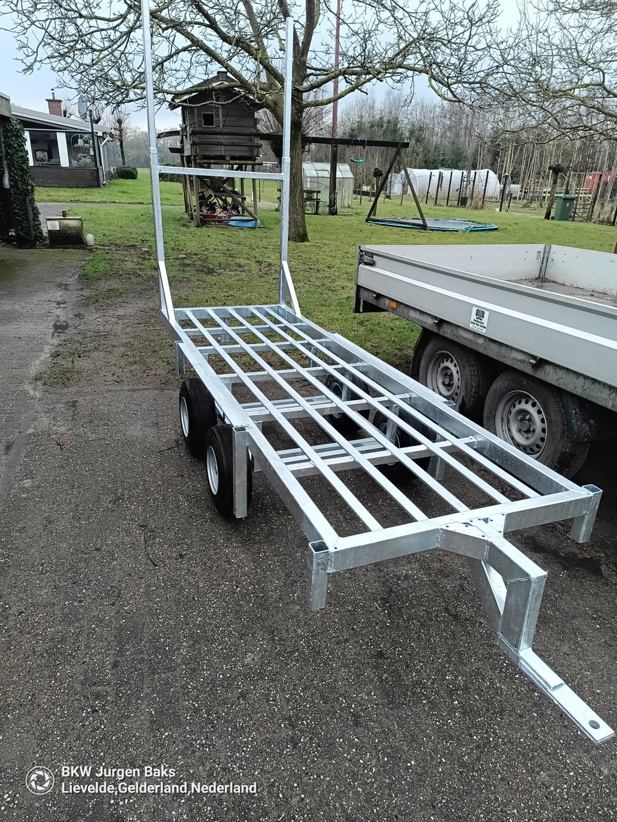 Vandaag is mijn nieuwe naar wens gemaakte bomenkar geleverd.

Ook zo'n mooie kar voor op de kwekerij? 
Kijk eens op de website van eekro-metaal.nl
#boomkwekerij