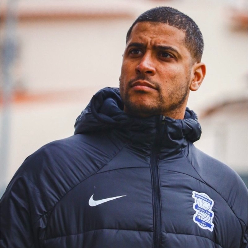 Coach_Temisan's tweet image. "You have to be brave enough to express your values and beliefs, but also open to being challenged."

Wise words from a top conversation I had with Danny Pilgrim, Birmingham City FC Youth Development Phase Coach.

Here's 10 insights YOU NEED to know 🧵