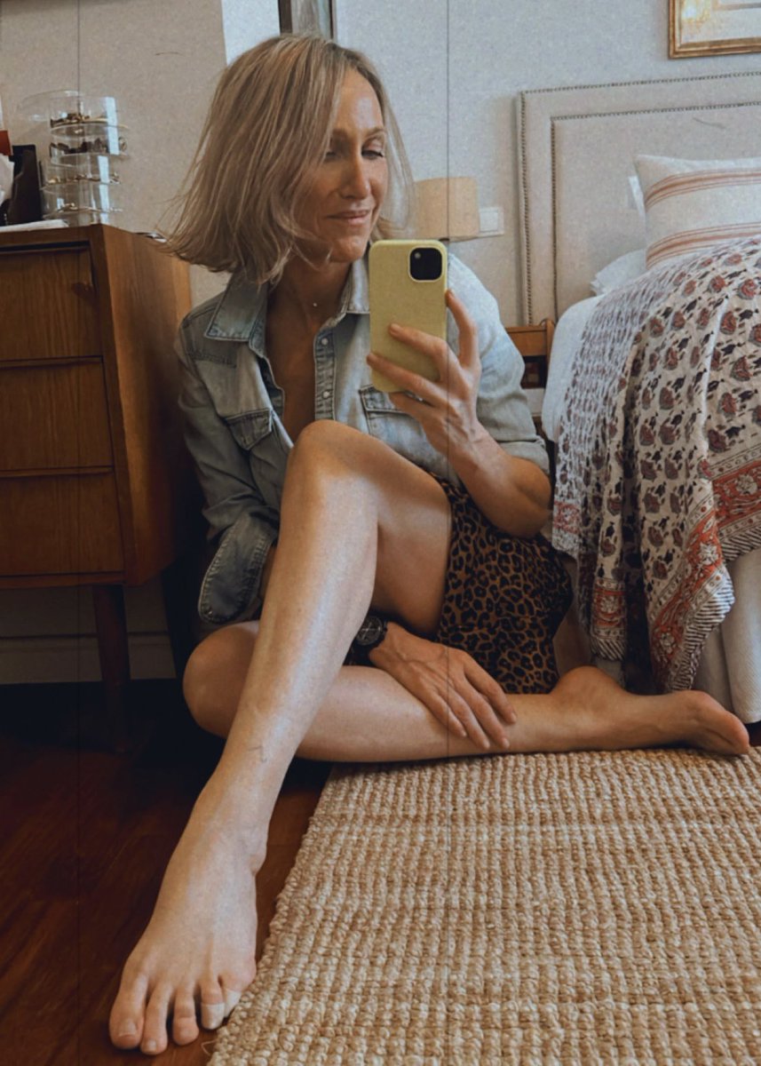 cristinadiazal's tweet image. Globitos por mis 47, pero ni una sola sortija de brillantes. Elon, mucho ruido y pocas nueces, tío cutre.