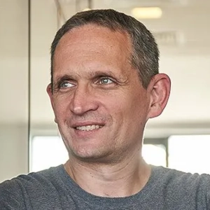 1/ What if Physics Could Crack the Code of Aging?

Peter Fedichev went from studying quantum mechanics to revolutionizing how we understand aging.

On April 12-13 at The Longevity Science Conference, he’ll reveal where physicists are pushing aging research.

Here’s why his work