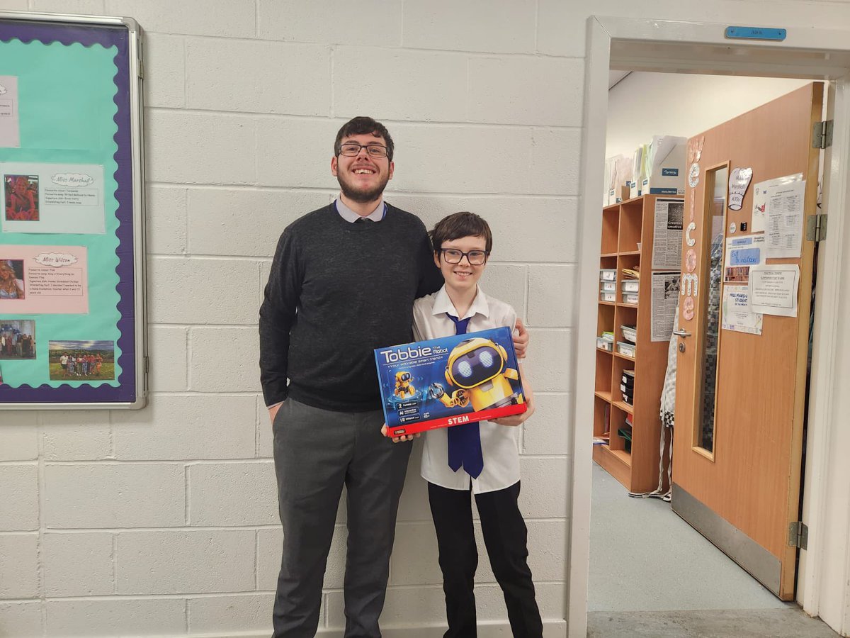 CHS_BizComp's tweet image. We had a couple of winners in @dressCodeHQ’s Halloween coding competition. Here’s Sam with his prize Tobbie the Robot 🤖. Well done Sam! Remember Carluke Hackers meet at lunchtime Tuesday, Wednesday, Thursday in D203.
#ChooseComputingScience