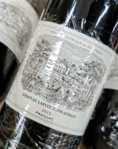selinna987's tweet photo. Collectible wine! Lafite Rothschild 2015, start a wonderful taste journey. #LafiteRothschild #Pauillac #redwine #wine #redwine #redwine #Frenchwine #Frenchwine #winery #collection #luxurywine #finewine #Lafite #LafiteRothschild https://t.co/V6dFlUZbCv