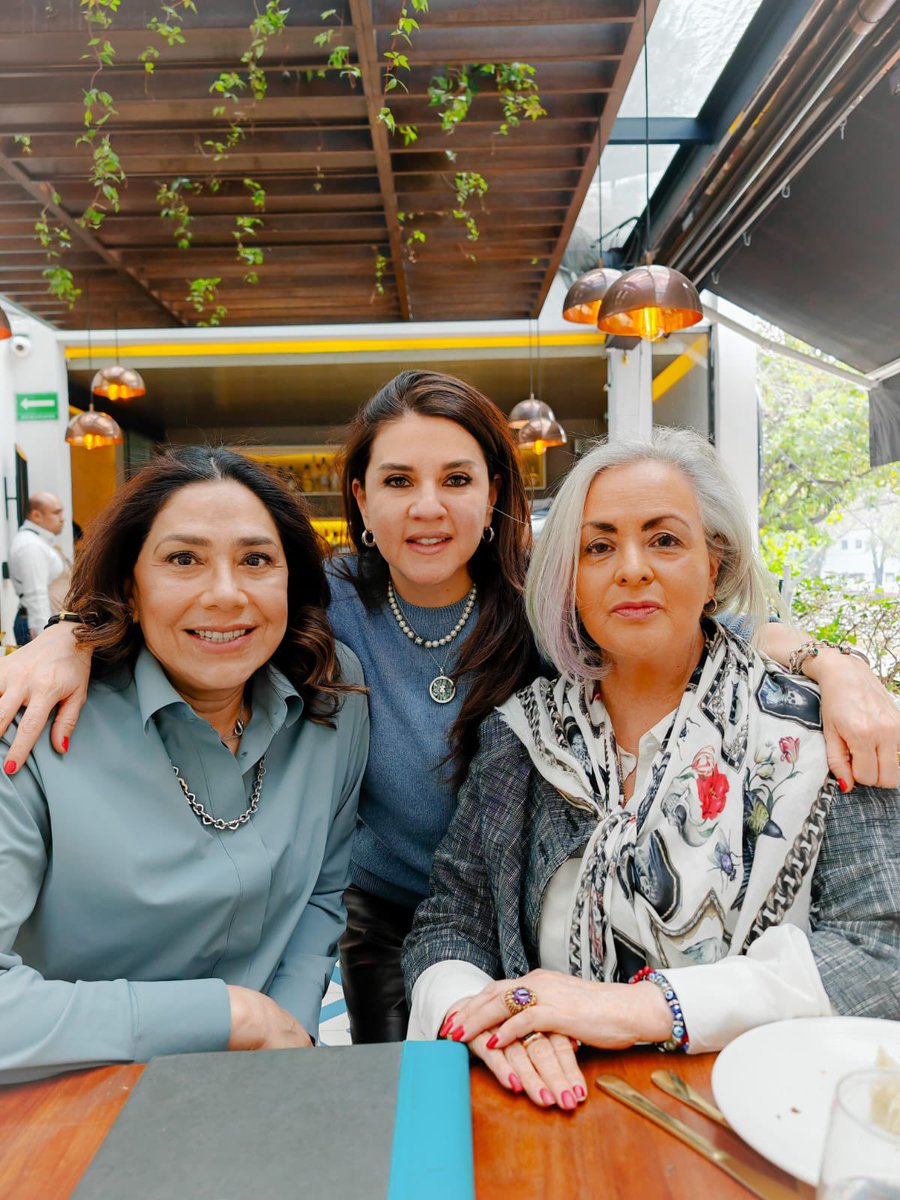 rosalia rangel tweet media