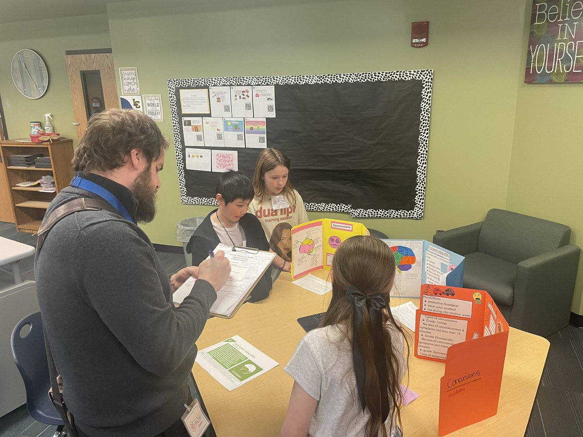 Lewis &amp; Clark Ss sharing their PLTW learning experience with authentic audiences. Ss did a fabulous job sharing their learning. Future scientists and tech wizards are in this room! <a href="/lcblazers/">Lewis and Clark Elem</a>