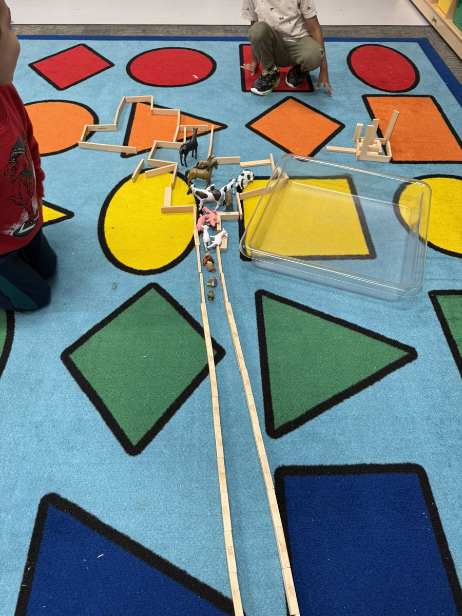 PK loves STEAM! <a href="/cfisdmcgown/">@cfisdmcgown</a> #OwlAboutTheBest