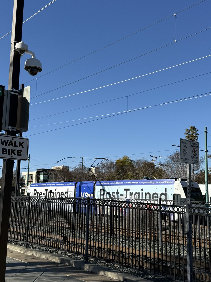 _divija_'s tweet image. only in the bay area🤓