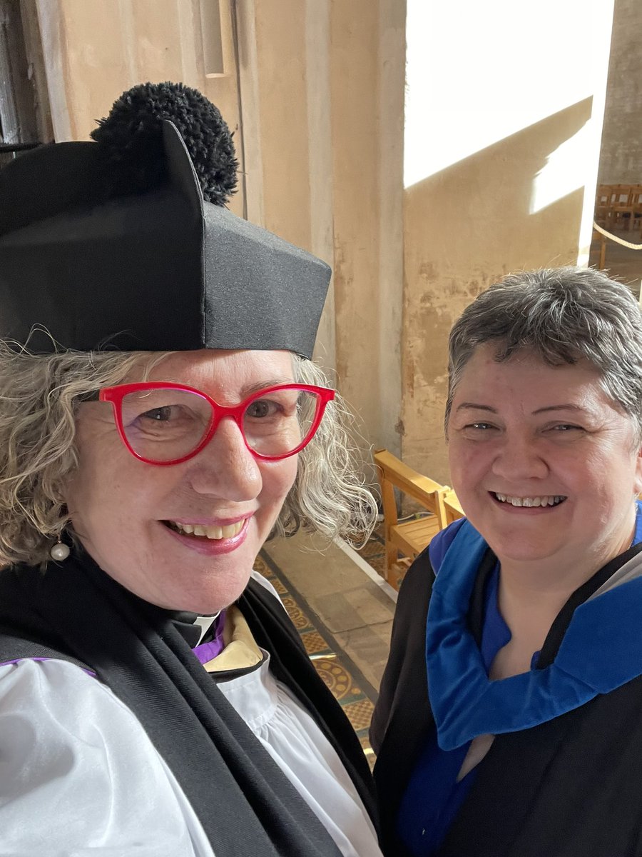 uhchaplain's tweet photo. It was a delight to attend the @UniofHerts graduations at St Albans Abbey and catch up with some truly inspiring people, who go above and beyond. Here are a couple of shining examples. @UH_HSK 🥰🎓 #HertsGrad #UniversityOfHertfordshire https://t.co/H6L1heGRHP