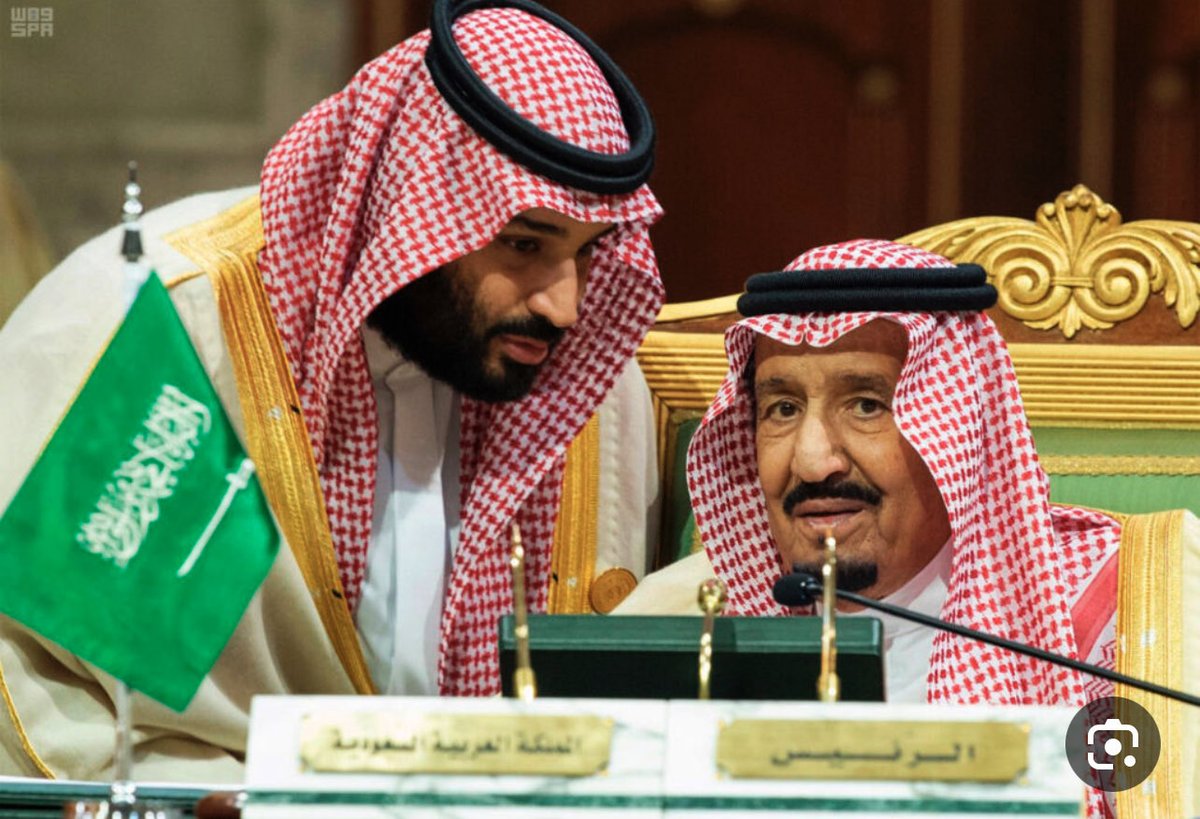 دور القائد أن يطور بلده ويخدم شعبه ويعلي من شأن وطنه فيشعر المواطن بتطور بلده وتقدمه من خلال المشاريع العملاقة ومكافحة الفساد المالي والإداري والشعور بالأمن والأمان والإستقرار والرخاء والإزدهار ويكون لوطنه التأثير على الساحة الدولية وهذا ما فعله قادتنا الكرام.