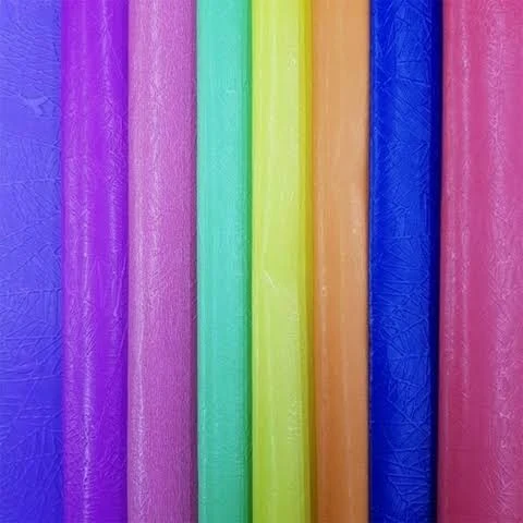 A todo esto por qué normalizamos que hay un papel para forrar en todos los colores que tiene un diseño de TELARAÑAS Y ARAÑAS?