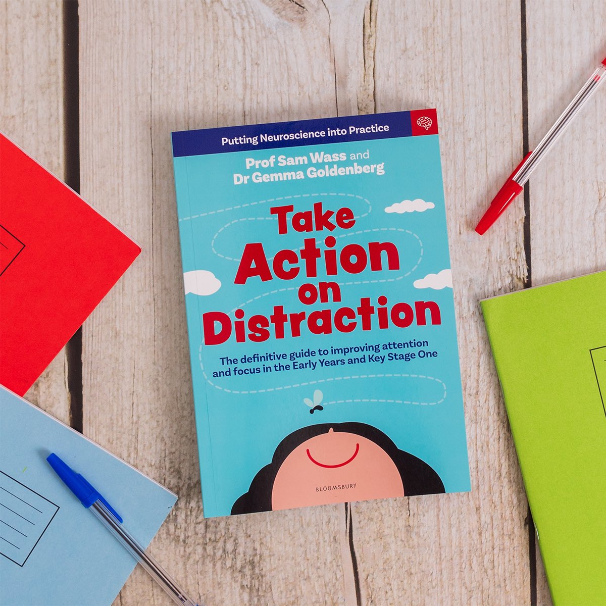 KidsBloomsbury's tweet photo. The ultimate toolkit and guide for teachers from @BloomsburyEd 

🧑‍🏫 Take Action on Distraction by Professor Sam Wass @ProfSamWass and Dr Gemma Goldenberg @GemmaGoldenberg 

Out today - online and at all good bookshops! https://t.co/iYntYvU3Ku