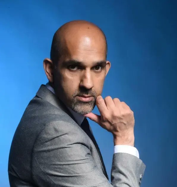 Since studying at our University, Asif Iqbal has had an exciting and varied career. 

One of the highlights for him was receiving an invitation to join a reception at Buckingham Palace! 

Read Asif's story 👇
ow.ly/5aga50V3ou1