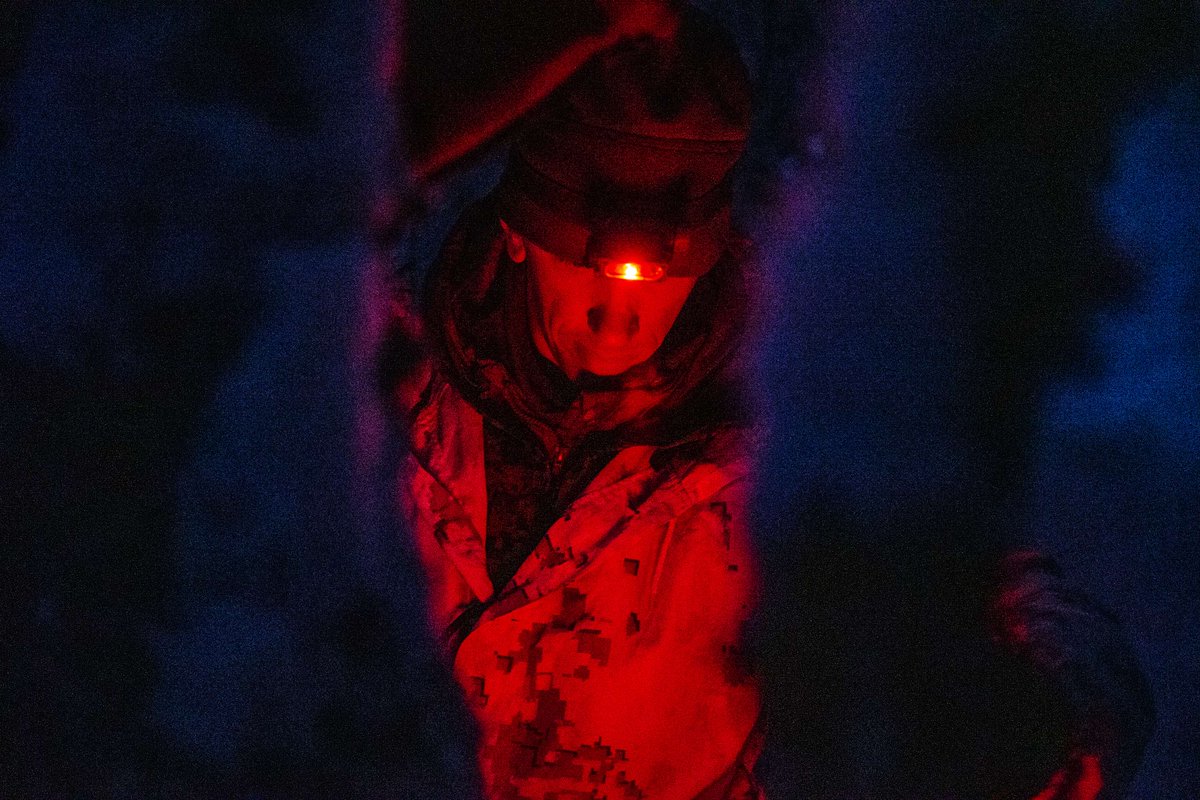 US_EUCOM's tweet image. U.S. Marines participate in Joint Viking 25 in Norway, sharpening Arctic warfare skills and strengthening interoperability with NATO allies. The exercise demonstrates the Marine Corps&apos; unique ability to rapidly deploy during a crisis. #WeAreNato #agileforces #strongertogether