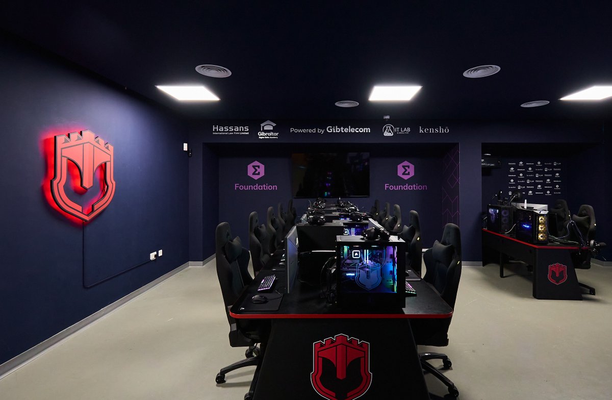 Eliminate hardware bottlenecks! Corsair for Business provides colleges with high-performance, scalable solutions for esports labs and arenas. Let your students focus on strategy, not lag. #EsportsInfrastructure #CollegeEsports #Corsair