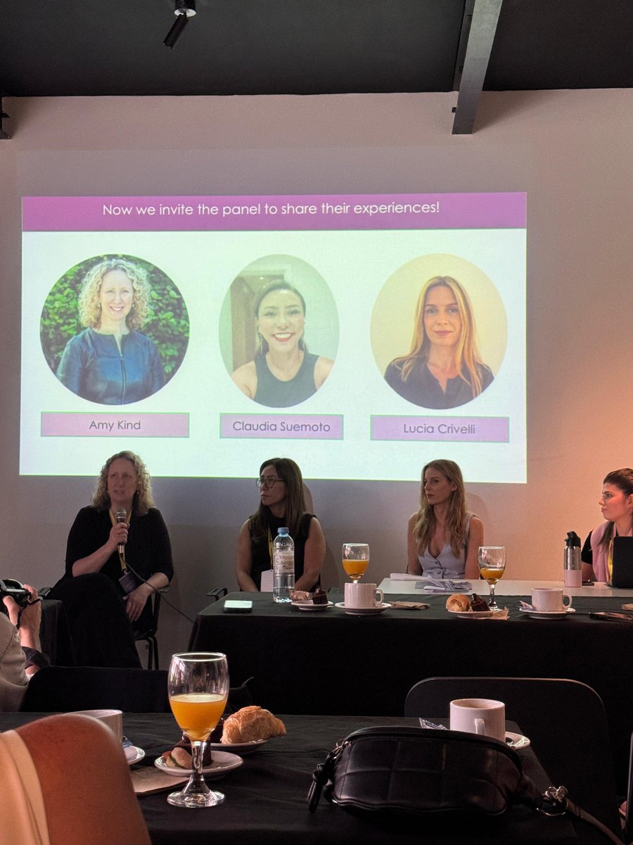 We are very proud to anounce that the third day of the #AAICNeuroscienceNext #BuenosAiresHub started with the #AWAREBreakfast, where women from around the world discussed gender biases and challenges still faced in science.

A very relevant and powerful session. Thank you all! 💜
