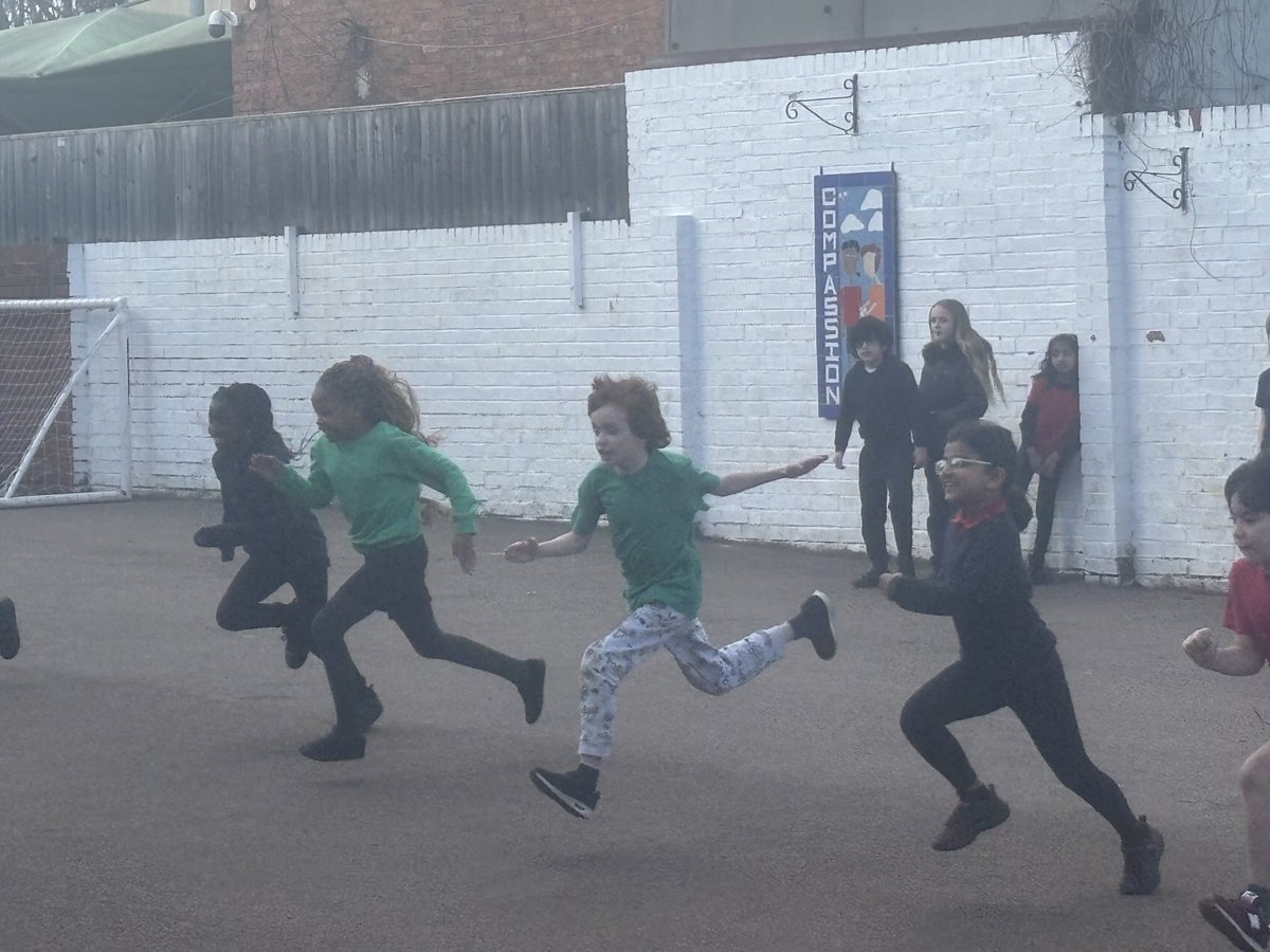 BanburyStMarysSchool (@banburystmarys) on Twitter photo It’s been a flying start to the term for Starlings. We have learnt how to sprint like mini Bolts, delved into our class book Hermelin the detective mouse (with help from <a href="/Julie_Sargent1/">Julie Sargent</a>’s excellent planning), and considered positive relationships through SCIB week. It’s been a flying start to the term for Starlings. We have learnt how to sprint like mini Bolts, delved into our class book Hermelin the detective mouse (with help from <a href="/Julie_Sargent1/">Julie Sargent</a>’s excellent planning), and considered positive relationships through SCIB week.
