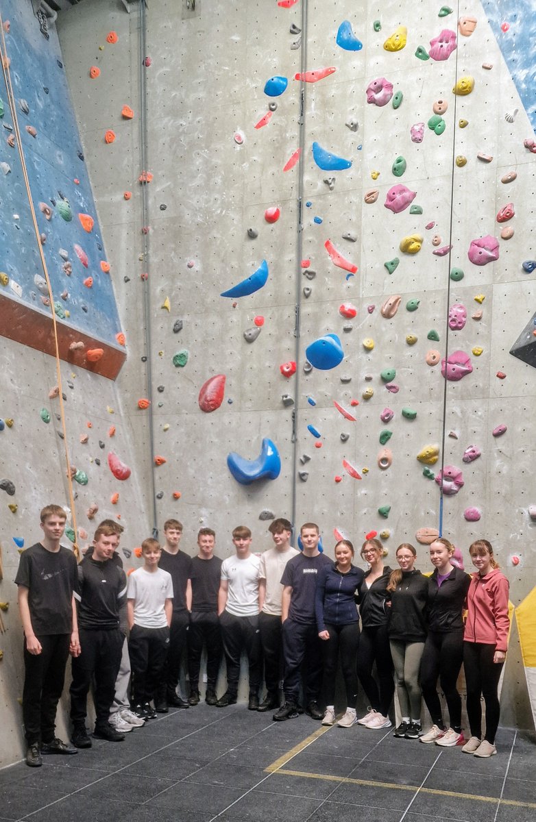 HealingAcademy1's tweet photo. Well done to our GCSE PE pupils on their rock climbing assessment today in Lincoln. They demonstrated excellent flexibility and strength in climbing, and exceptional communication during belaying.
#teamhealing 
#highperformanceacademy 
#gcserockclimbing https://t.co/JyPH3OMk2s
