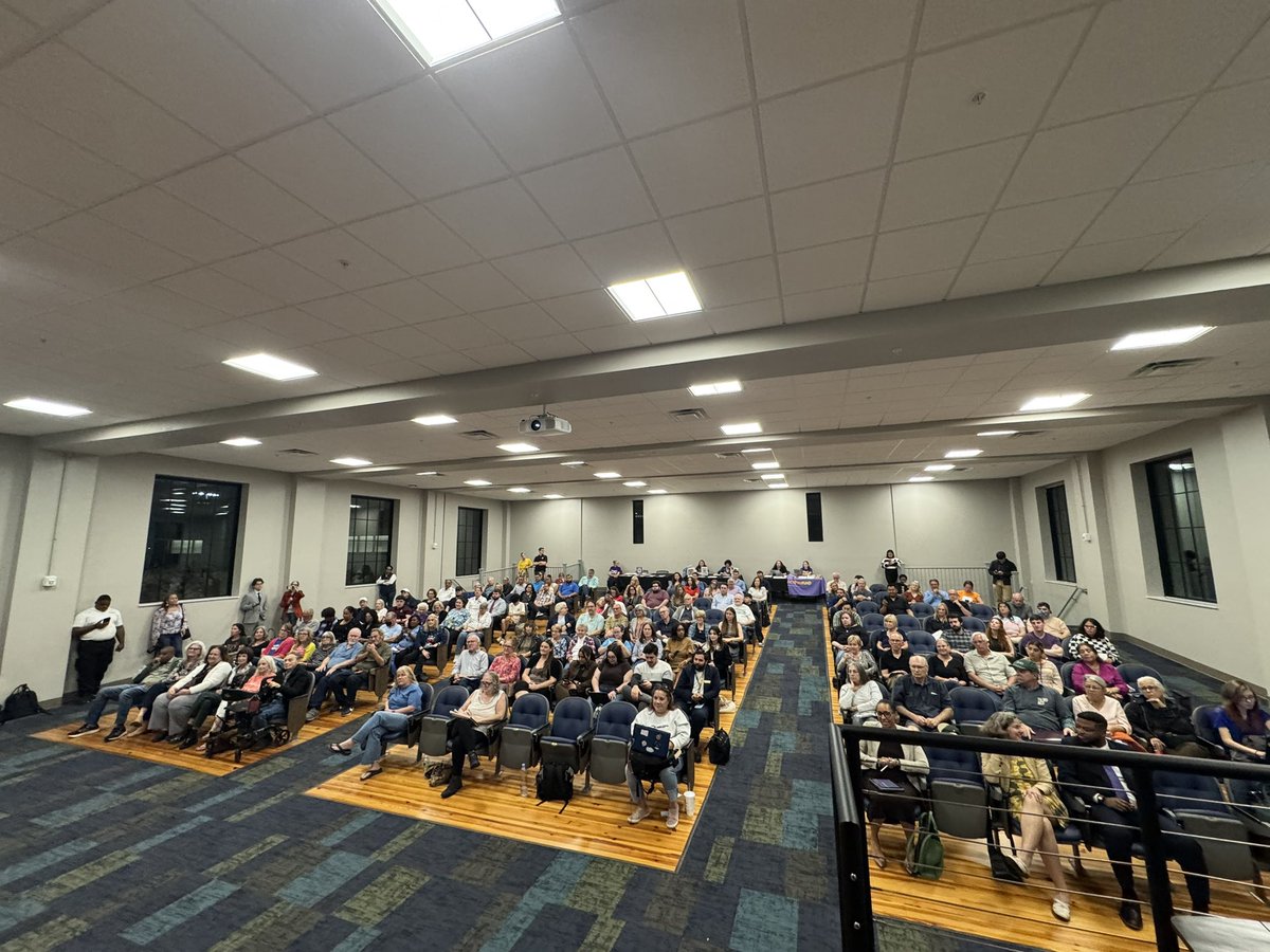 Orange Democrats (@orangedemsfl) on Twitter photo We had a great time at our organizing and legislative town hall last night! We are thankful to everyone who participated and committed to taking action to protect our country and those we love ❤️
Thank you for fighting the good fight!
<a href="/RitaForFlorida/">Representative Rita Harris</a> <a href="/JohannaForFL/">Johanna López</a> We had a great time at our organizing and legislative town hall last night! We are thankful to everyone who participated and committed to taking action to protect our country and those we love ❤️
Thank you for fighting the good fight!
<a href="/RitaForFlorida/">Representative Rita Harris</a> <a href="/JohannaForFL/">Johanna López</a>