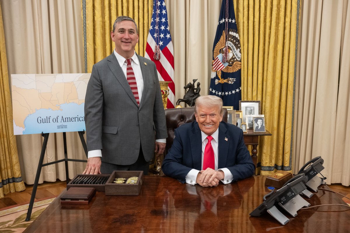 RepNateMoran's tweet image. It was an honor to visit the White House this week to speak with @POTUS and @VP. President Trump laid out his vision to increase liberty and prosperity for ALL Americans—and @HouseGOP intends to deliver on that vision. 🇺🇸🇺🇸🇺🇸