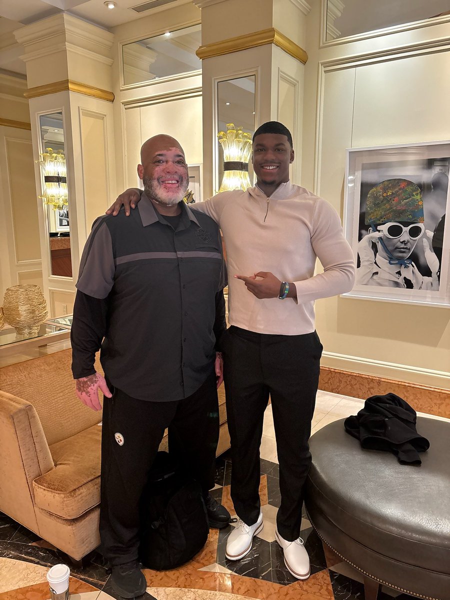 Very proud of former FSSM client fred stokes Jr. 6'6 265 DE from PVAMU had a great meeting with my good friend Steelers DL coach karl Dunbar at the NFL combine!! #FRESHSTART ##UGOT2WANT2 #WECHANGLIVES #NFLNEXT