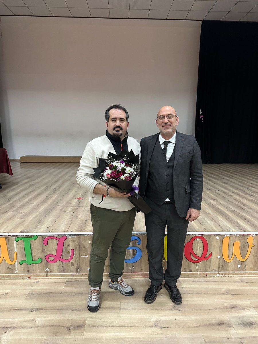 karataytanitim's tweet photo. Konya Özel Yöntem Koleji öğrencilerine, Mühendislik ve Doğa Bilimleri Fakültesi akademisyenlerimizden Dr. Öğr. Üyesi @necati_vardar tarafından “Geleceğin Meslekleri ve Mesleklerin Geleceği” semineri düzenledi.

Tüm katılımcılara teşekkür ederiz.👏 https://t.co/4Jamt5gu0L