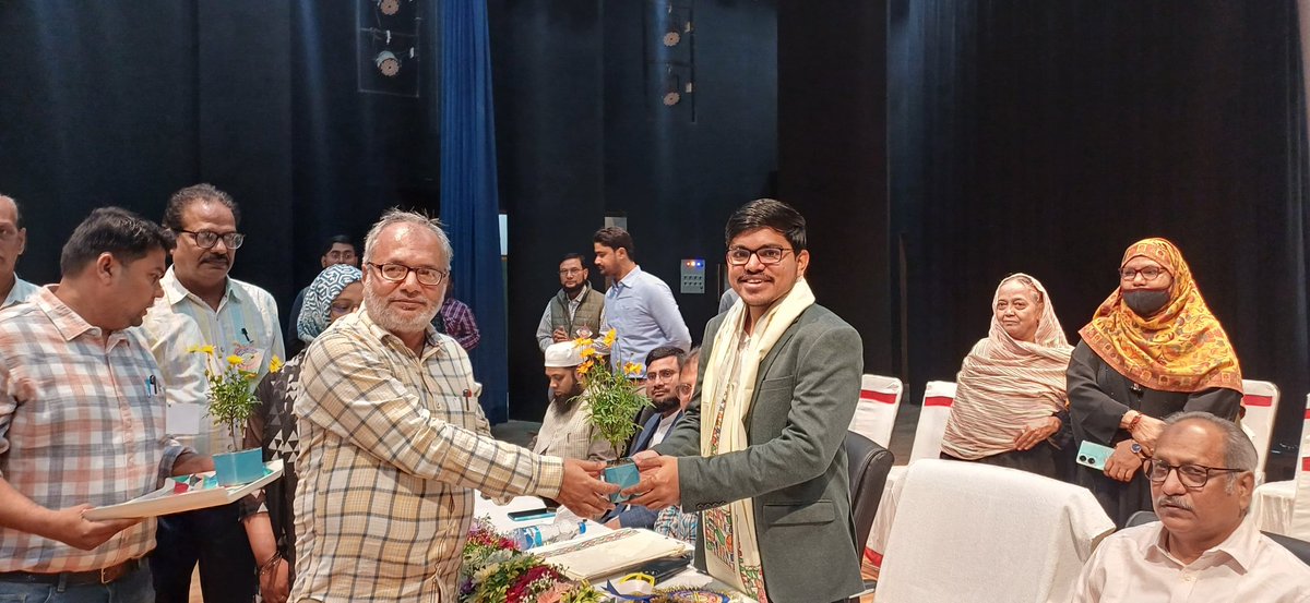 जिला प्रशासन ,भागलपुर (@dmbhagalpur) on Twitter photo भागलपुर, 27 फरवरी 2025, भागलपुर के टाउन हॉल में एक शानदार उर्दू मुशायरा और सेमिनार का आयोजन किया गया।
<a href="/nawal_ias/">Dr. Nawal Kishor Choudhary</a> भागलपुर, 27 फरवरी 2025, भागलपुर के टाउन हॉल में एक शानदार उर्दू मुशायरा और सेमिनार का आयोजन किया गया।
<a href="/nawal_ias/">Dr. Nawal Kishor Choudhary</a>