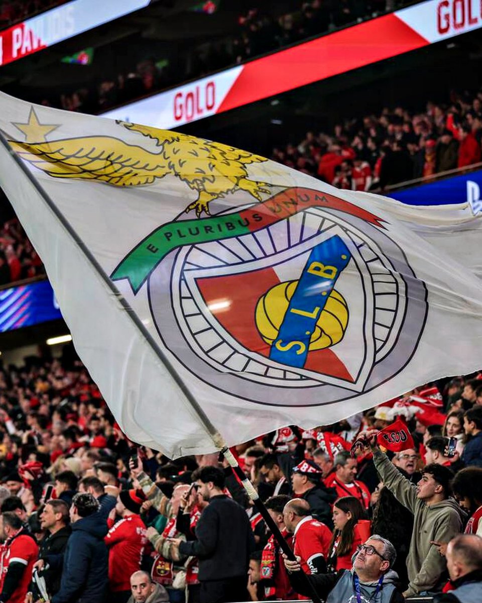 Benfica are the first club in the world to have 400,000 members. 🇵🇹🦅
