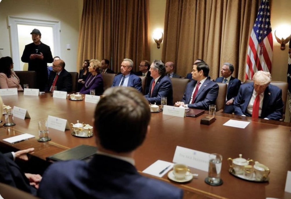 President Musk holds first cabinet meeting while First Lady Trump dozes off.

Fucking shit show.