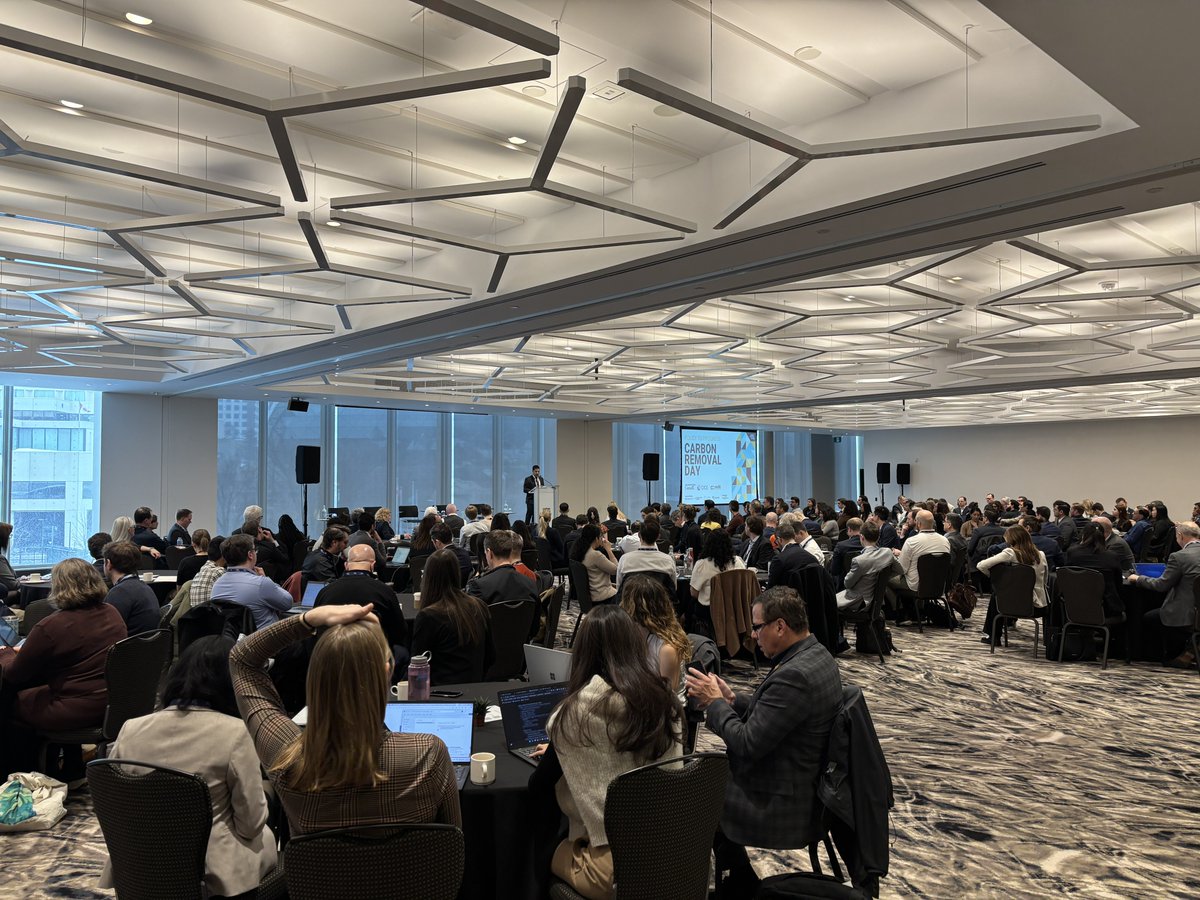 An absolutely packed room for Carbon Removal Day! Canada has all the right features to be a leader in carbon removal - and enthusiasm is definitely one of them.