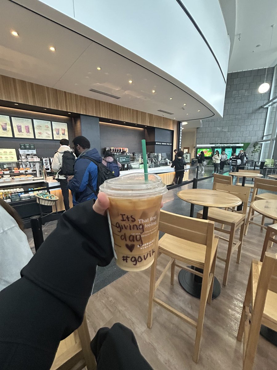 Even Starbucks knows it’s giving day!! Click the link to give!! 

csugivingday.com/giving-day/943…