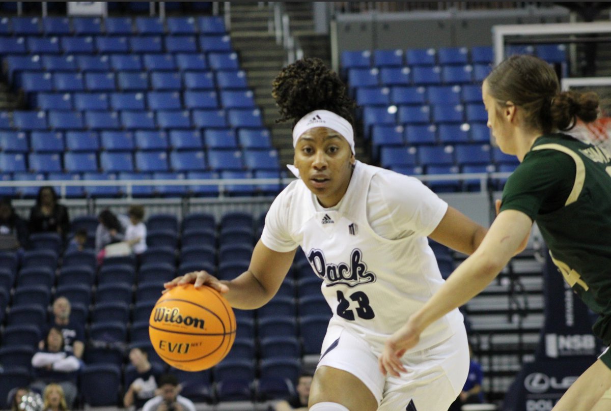 ReynoldsSandbox's tweet image. Nevada women’s hoops played its final home game, which ended in a sour 61-45 loss. Guard Dymo Maxie led the Pack with 13 points, but there wasn’t much else to show offensively. Nevada’s next game is on 3/1/25 against Utah State. 📸: @d_m_g_16