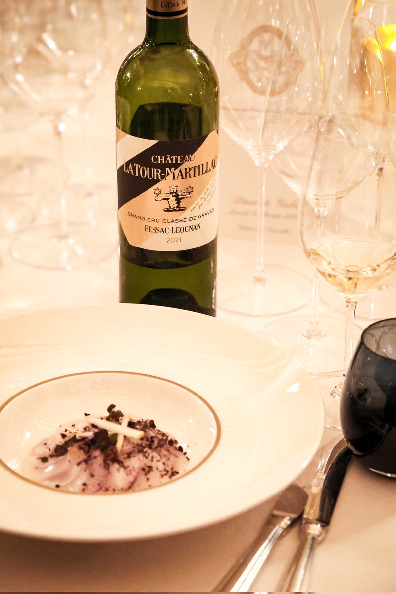 🇫🇷 Photos du dîner de gala organisé le 10 février au Château de Versailles par la Commanderie du Bontemps, durant lequel le Blanc 2021 a été servi.
🇬🇧 Few photos from the gala dinner organized on 10 February by the Commanderie du Bontemps at the Château de Versailles.