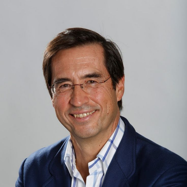 Antonio_RodriIA's tweet photo. La mayoría de la gente está  estresada.

Así que estudié al médico más tranquilo del mundo: el Dr. Mario Alonso Puig.

¿Qué encontré?

Guía de un doctor con mucho trabajo para eliminar el estrés: https://t.co/F8kWZm3ruR