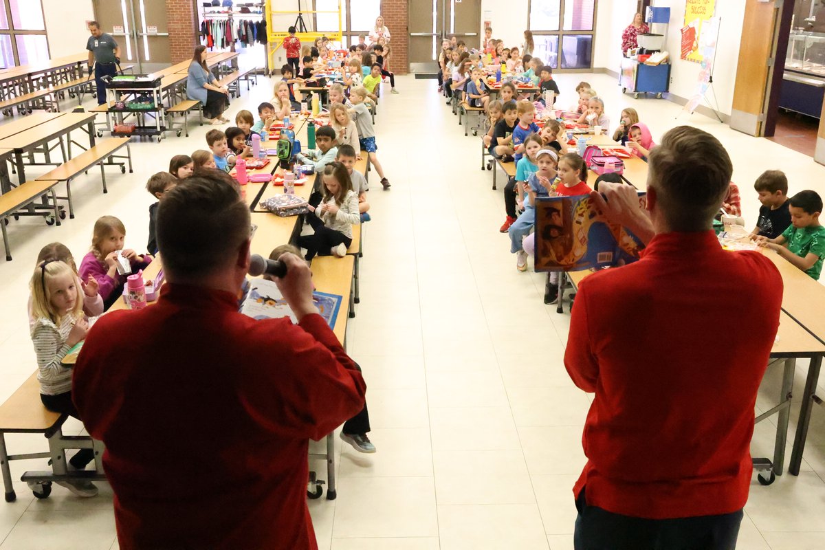 Grapevine-Colleyville ISD (@gcisd) on Twitter photo .<a href="/GCISDNUTRITION/">Grapevine-Colleyville ISD Nutrition Services</a> hosted Literary Lunch at <a href="/BESTexans/">BESTexans</a>, where <a href="/Supt_GCISD/">Brad Schnautz</a> and Chef Jason read "Every Night is Pizza Night" to a cafeteria full of students eating... wait for it... pizza! Dr. Schnautz also jumped behind the lunch line to help dish out several slices. .<a href="/GCISDNUTRITION/">Grapevine-Colleyville ISD Nutrition Services</a> hosted Literary Lunch at <a href="/BESTexans/">BESTexans</a>, where <a href="/Supt_GCISD/">Brad Schnautz</a> and Chef Jason read "Every Night is Pizza Night" to a cafeteria full of students eating... wait for it... pizza! Dr. Schnautz also jumped behind the lunch line to help dish out several slices.