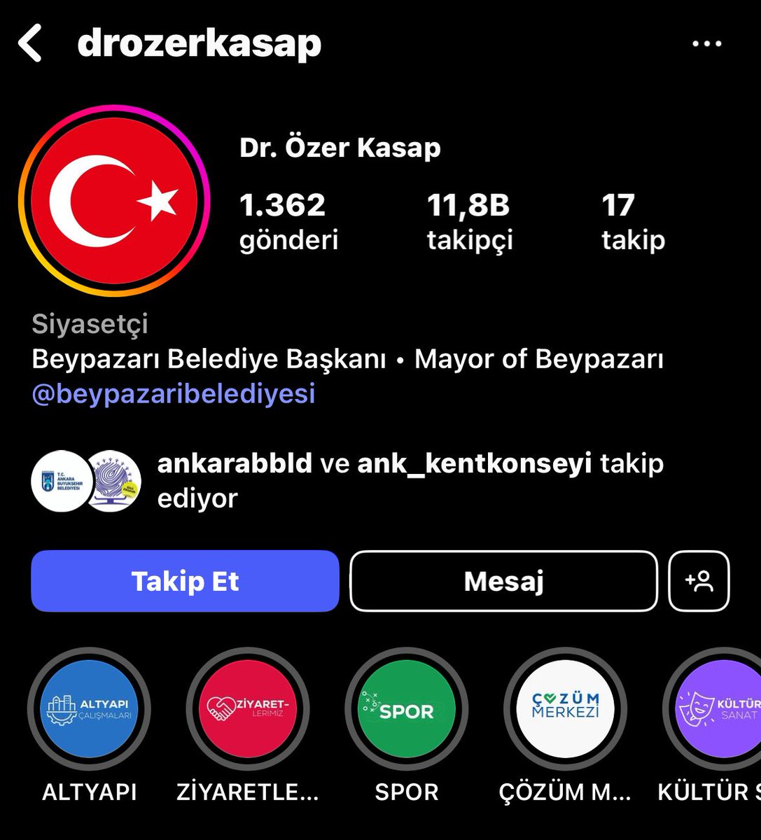 PKK terör örgütü elebaşı Öcalan'ın açıklamasına tepki olarak Beypazarı Belediye Başkanı Özer Kasap, Sosyal Medya hesaplarındaki profil fotoğraflarını TÜRK bayrağı ile değiştirdi.