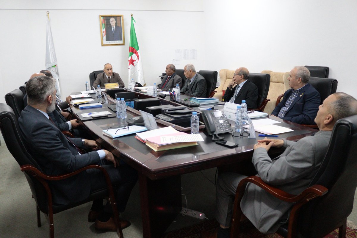 INAE_DZ's tweet photo. اجتماع مجلس السلطة المستقلة ليوم 27 فيفري 2025 على الساعة الحادية عشرة (11) صباحا.
انعقد اجتماع مجلس السلطة المستقلة برئاسة رئيس السلطة المستقلة بالنيابة،  بحضور أعضاء مجلس السلطة للتدقيق في النتائج المتعلقة بدراسة ملفات الترشح لانتخابات تجديد نصف أعضاء مجلس الأمة المنتخبين . https://t.co/5wQtXKPBEx