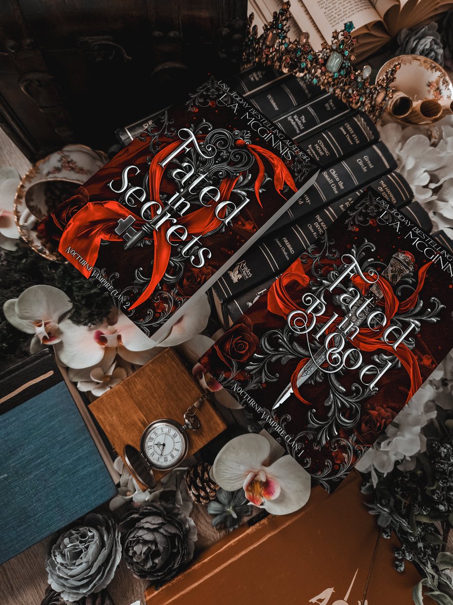 ReadingCaff's tweet image. Touch her and you die. Enemies-to-lovers. Shadow daddy energy. Fated in Secrets is the spicy vampire romance you didn’t know you needed. Trust me, you’ll be screaming at the cliffhanger. 🖤🦇 #ParanormalRomance #SpicyReads