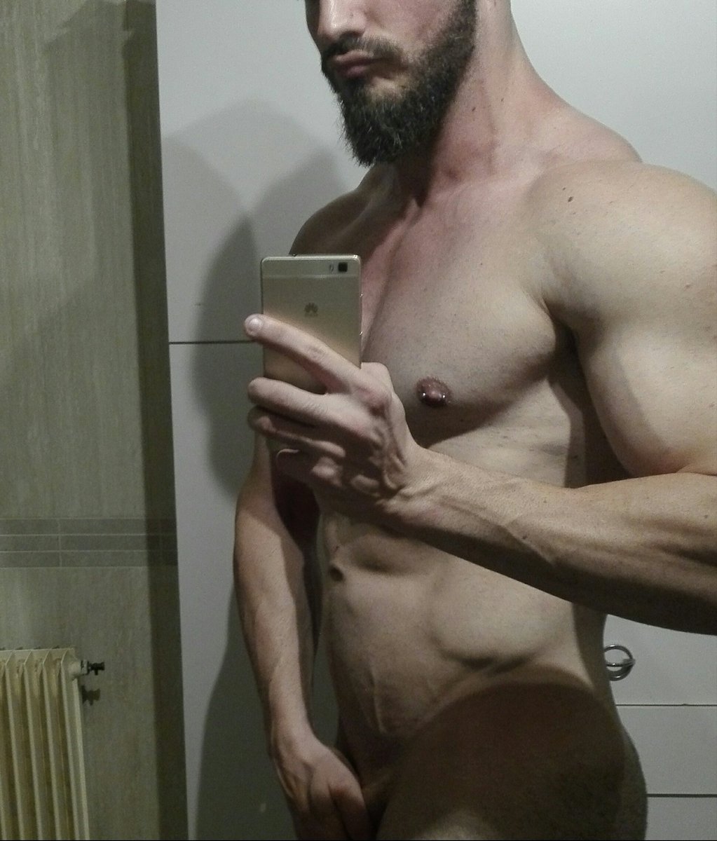 JFit02's tweet photo. Salut mes guys🌹
-20% sur les abonnements : FEBSUB
-20% sur les Médias Privés : FEBPPV https://t.co/XbGjlheiKx
