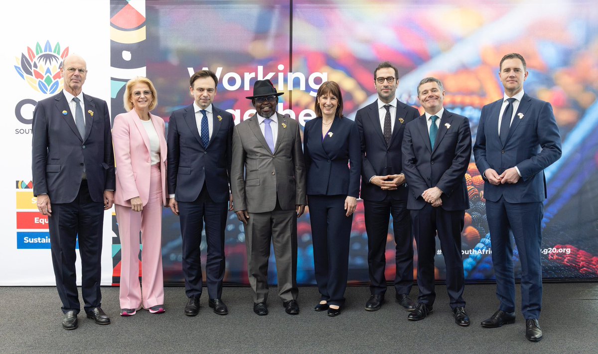 In een zeer onrustige wereld is het van cruciaal belang dat we internationaal samenwerking blijven zoeken. Daarom ben ik bij de G20 in Zuid-Afrika, waar ik ook het belang van vrijhandel blijf benadrukken.