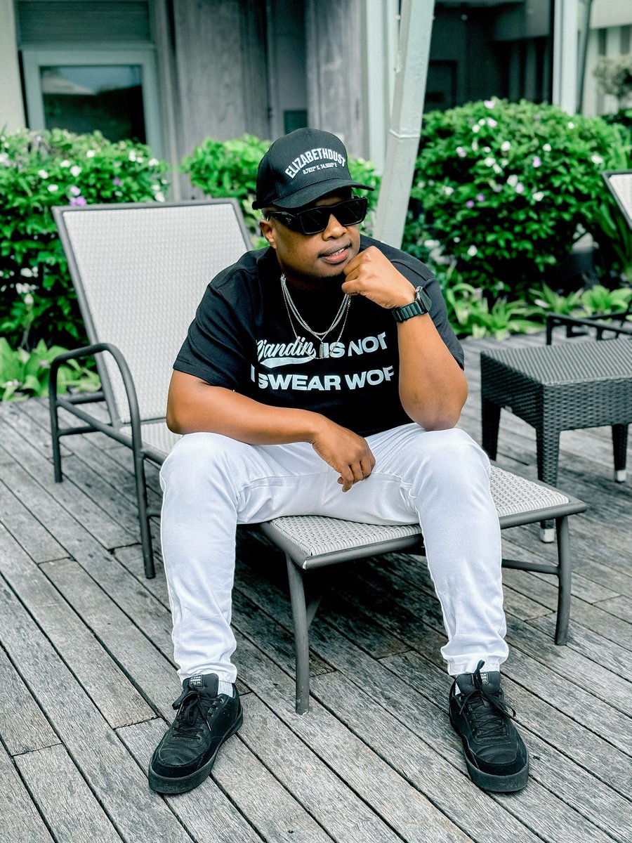 Njandin Uyangenzela 🐕 🤟🏾💯