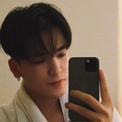 520dd1818's tweet photo. #NewProfilePic (新個人資料照片) https://t.co/uW5BnqqrDf