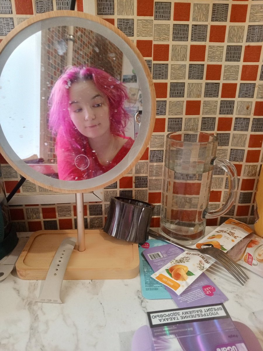 Shellia_np's tweet image. Мне через пять дней 28, а я выгляжу ТАК 
Мысли, мнения?