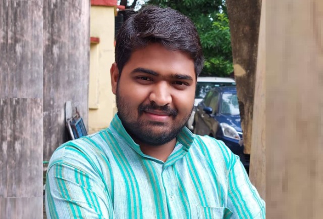 LokMarg's tweet image. 'मंदिरों की देख-रेख एक सनातन ट्रस्ट की जिम्मेदारी हो, न की सरकारों या नेताओं की,' कहना है गोरखपुर के रिसर्चर हर्षवर्धन सिंह
#TempleManagement #ReligiousFreedom #Article25 #GurdwaraManagement #SGPCpowers #AkalTakht #SanatanTrust #TempleBoard

shorturl.at/fTCu0