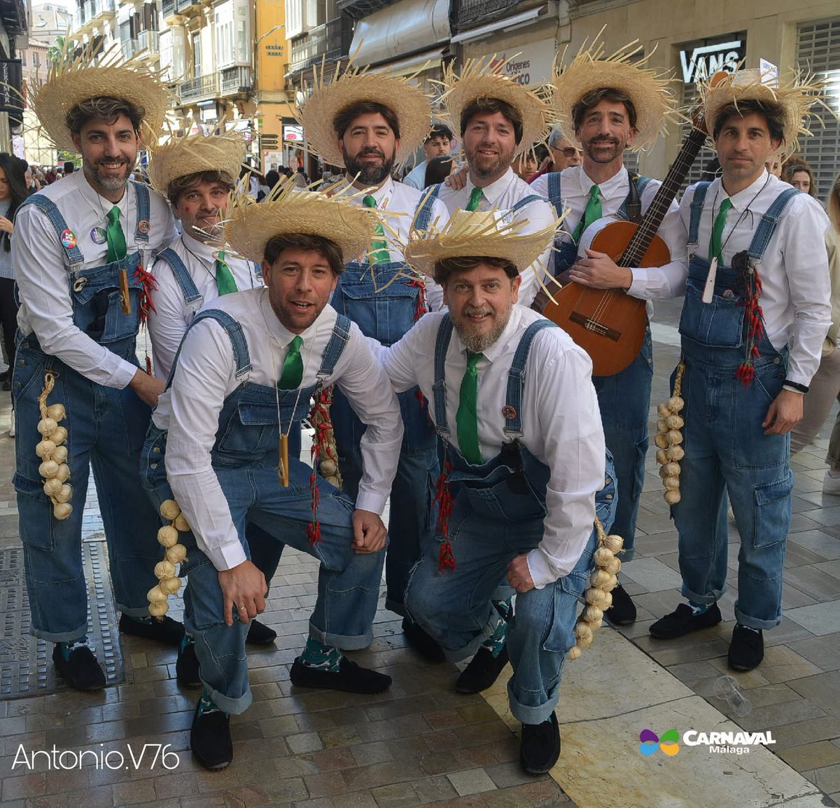 Que hoy vamos al centro! Ven a buscarnos y echamos el ratito. Hoy toca esquilar ovejas! #deltiron #lashuertasquedalavida