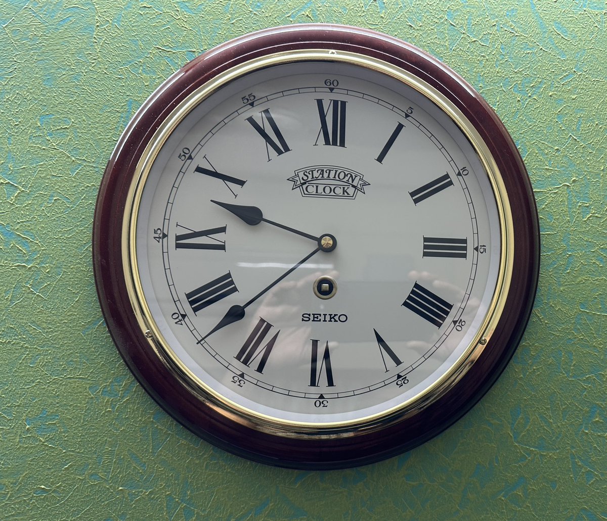 anil_rajulapati's tweet image. @amazonIN I have received defective item with 4 and 8 roman numbers wrongly printed order 
405-5698784-6563521