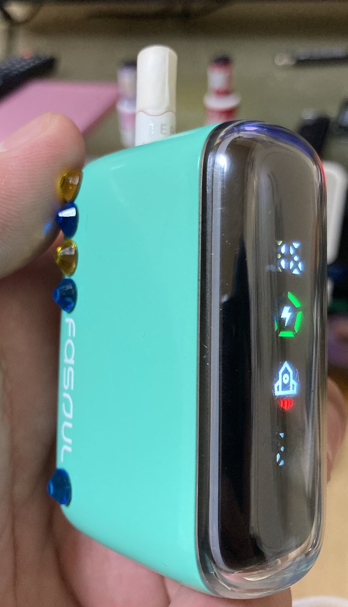 これいいんだけど充電切れるのが早いんよなぁ…