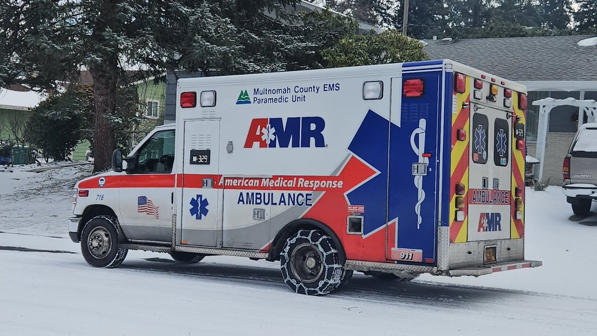 fire_gresham's tweet image. Gresham Fire C7 &amp;amp; M329 on scene
youtu.be/skT-JlbIHxM