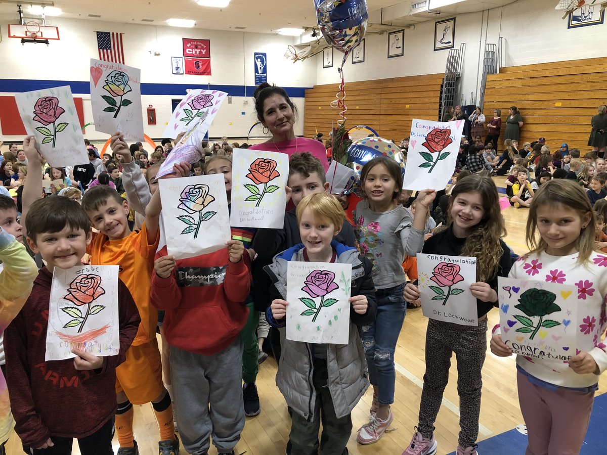 OneRockwood's tweet photo. Babler Elementary Principal Dr. Andrea Lockwood is a recipient of the ROSE Award!

“Dr. Lockwood leads with empathy, always considering the needs of others and creating an environment where all feel valued,” said her nominator. “Her confidence in her vision for the school inspires others to strive for excellence, while her generosity extends beyond her role, offering time and support to both her team and the community.” 🌹