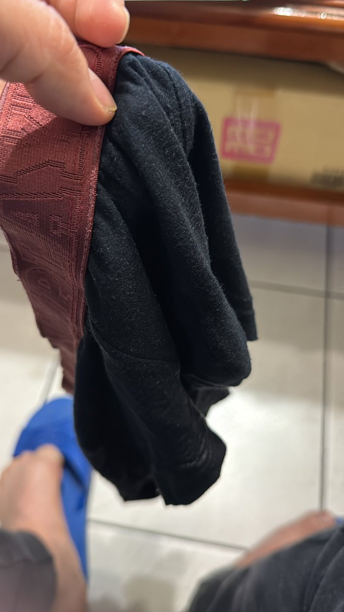 破掉的內褲應該只能丟垃圾桶吧⋯